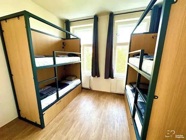 Prodej ubytování, Praha - Smíchov, Arbesovo náměstí, 930 m2
