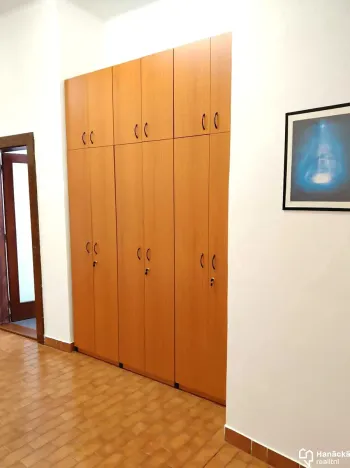 Pronájem kanceláře, Olomouc, Ostružnická, 273 m2