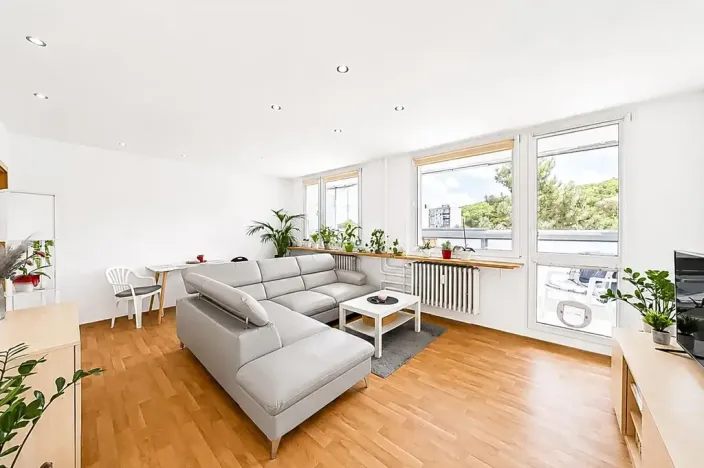 Prodej bytu 3+1, Praha - Komořany, Za sídlištěm, 68 m2