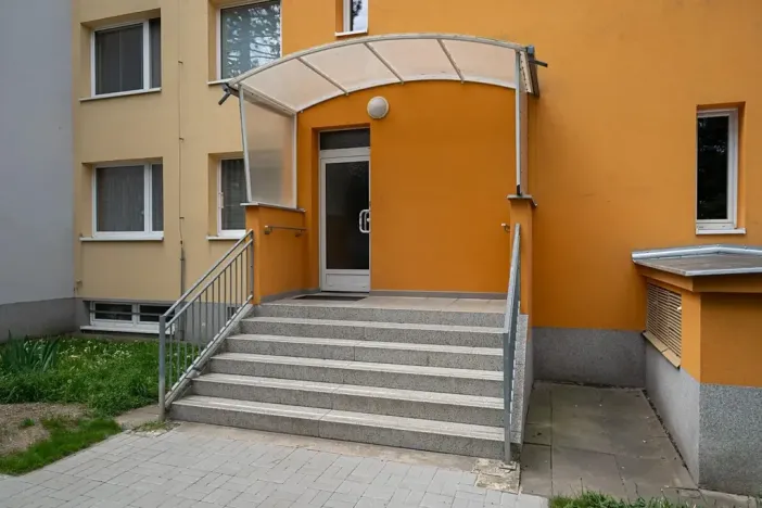 Prodej bytu 3+1, Praha - Komořany, Za sídlištěm, 68 m2