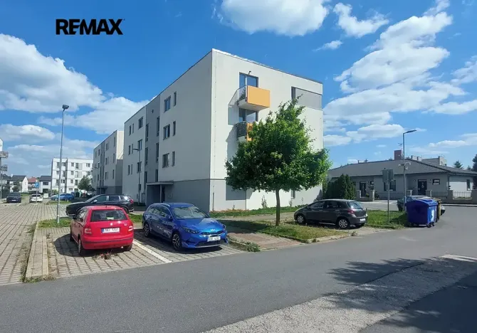 Prodej bytu 1+kk, Velký Osek, U hřiště, 33 m2