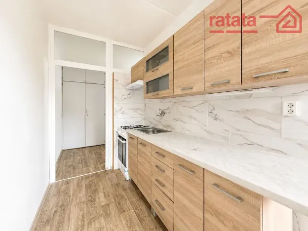 Pronájem bytu 2+1, Chomutov, Školní pěšina, 60 m2