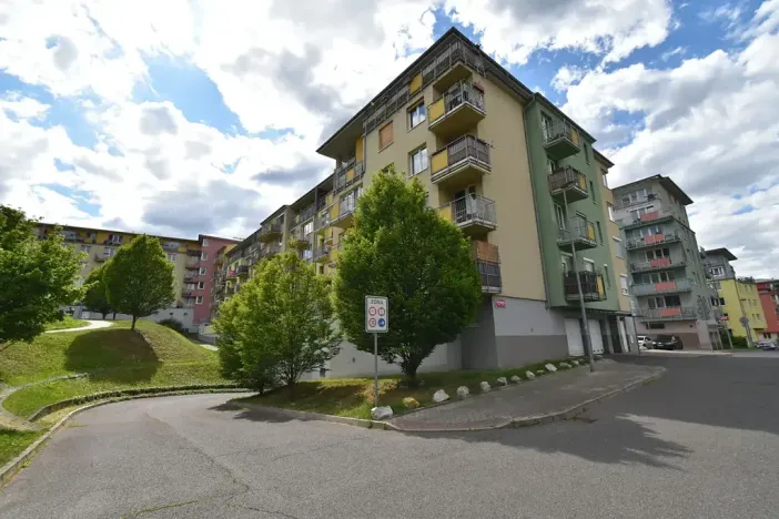 Prodej garážového stání, Praha - Kunratice, Velké Kunratické, 17 m2