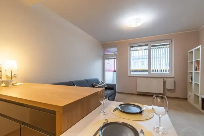 Pronájem bytu 2+kk, Praha - Vysočany, Poděbradská, 50 m2
