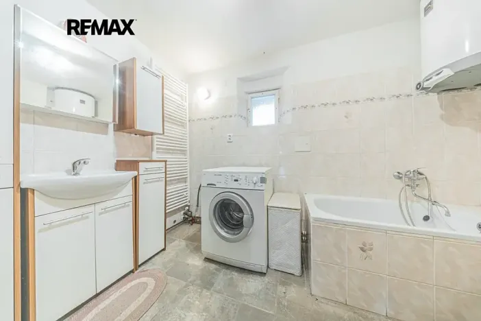 Prodej rodinného domu, Kamýk nad Vltavou, 363 m2