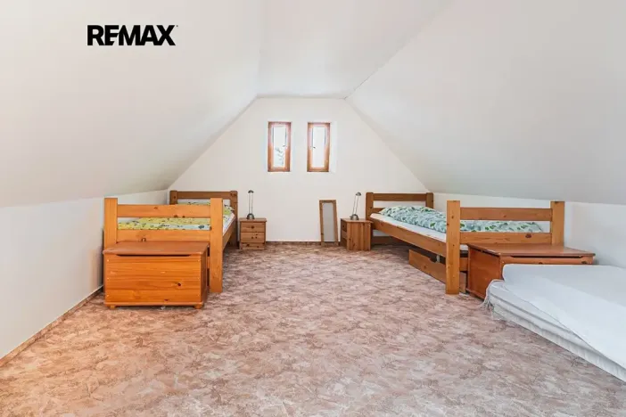 Prodej rodinného domu, Kamýk nad Vltavou, 363 m2