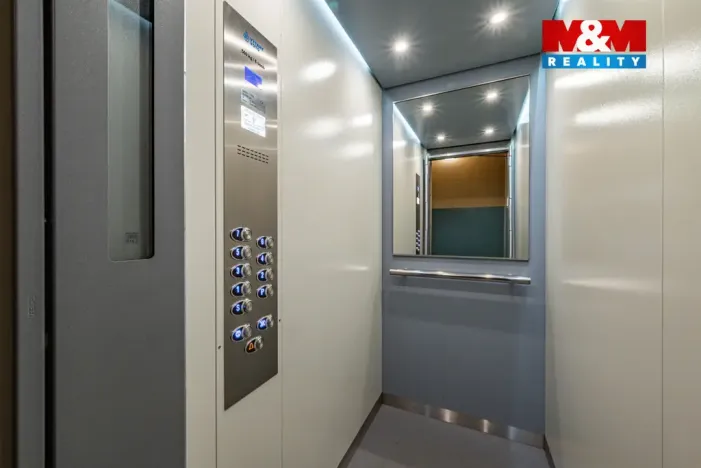 Prodej bytu 2+1, Tachov, Bělojarská, 56 m2