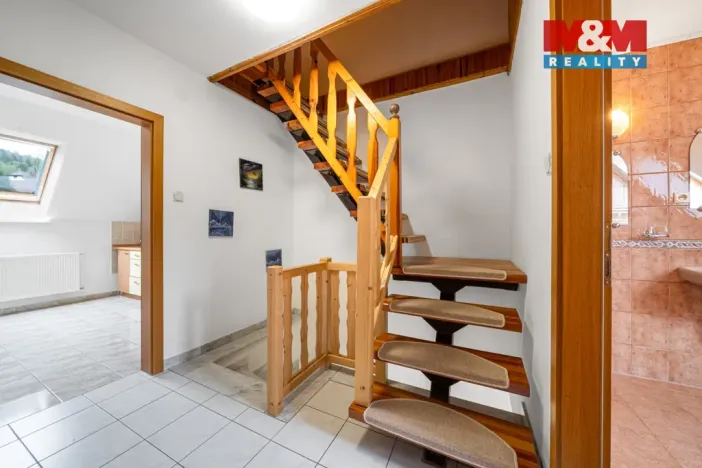 Prodej rodinného domu, Teplička, 246 m2