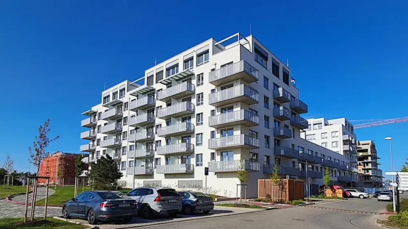 Pronájem bytu 2+kk, Praha - Dolní Měcholupy, Honzíkova, 43 m2