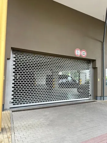 Prodej garážového stání, Praha - Střížkov, Zakšínská, 18 m2