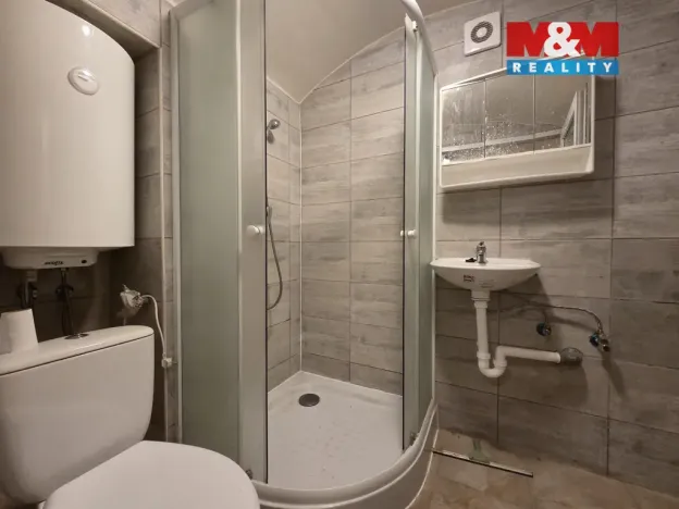 Pronájem komerční nemovitosti, Praha - Uhříněves, Přátelství, 40 m2