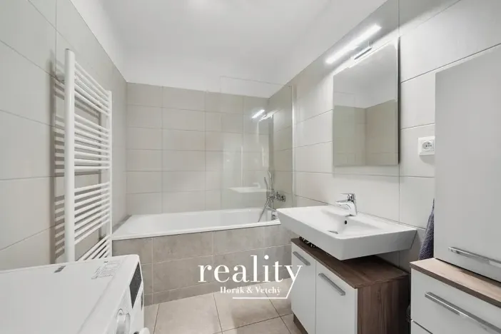 Pronájem bytu 2+kk, Znojmo, Tovární, 62 m2