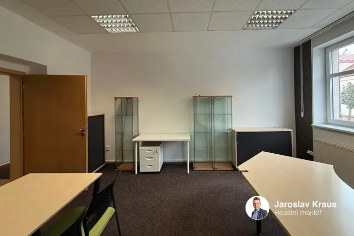 Pronájem kanceláře, Jičín, Vrchlického, 107 m2