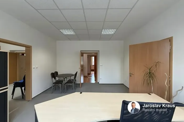 Pronájem kanceláře, Jičín, Vrchlického, 107 m2