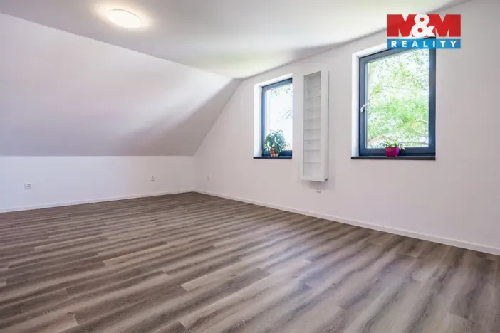 Prodej rodinného domu, Kamenice nad Lipou, Dobšova, 210 m2