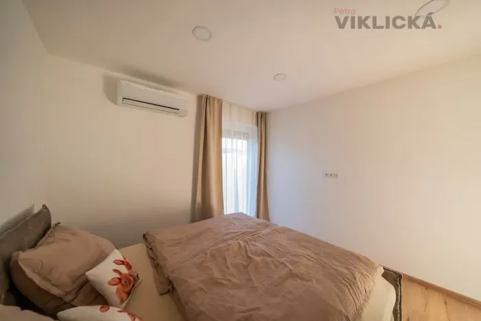 Prodej bytu 2+kk, Zaječí, Hlavní, 60 m2