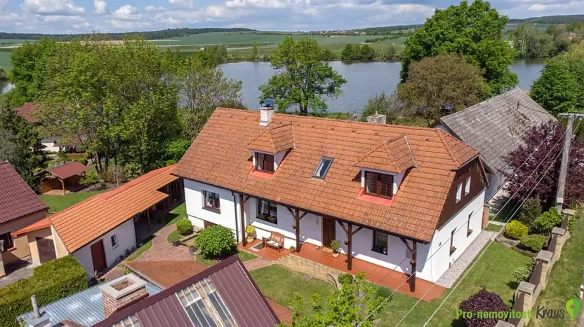 Prodej rodinného domu, Osek, 192 m2