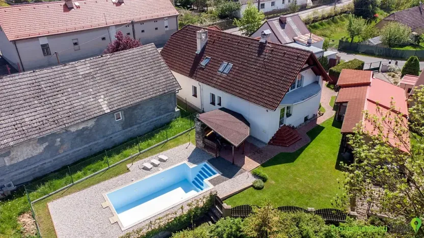 Prodej rodinného domu, Osek, 192 m2