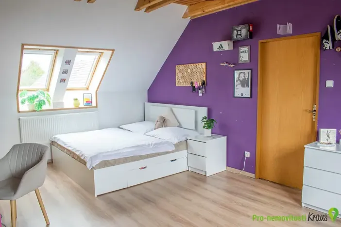 Prodej rodinného domu, Osek, 192 m2