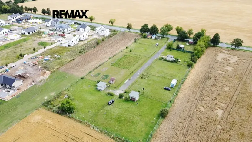 Prodej zahrady, Tursko, 820 m2