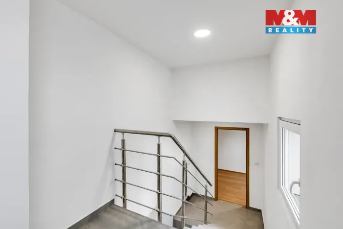 Prodej rodinného domu, Lochovice, 163 m2