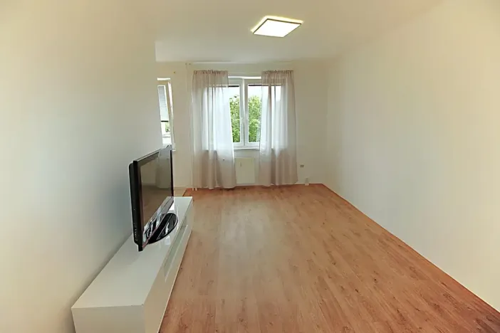 Pronájem bytu 1+1, Praha - Záběhlice, Hlavní, 36 m2