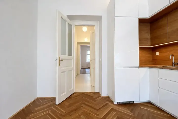 Pronájem bytu 3+kk, Praha - Vršovice, 28. pluku, 70 m2