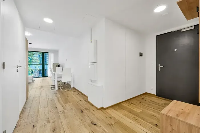 Pronájem bytu 2+kk, Praha, Sokolovská, 56 m2