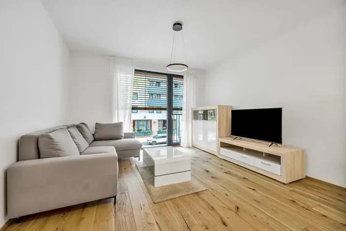 Pronájem bytu 2+kk, Praha, Sokolovská, 56 m2