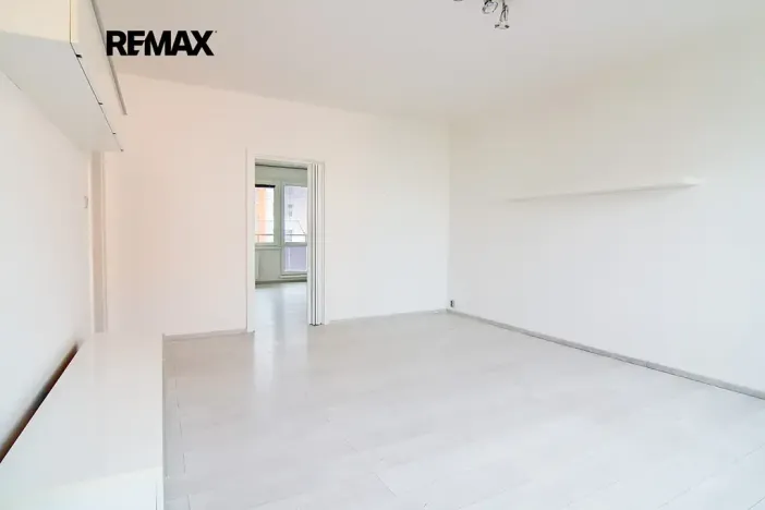 Prodej bytu 3+1, Břeclav, Na Valtické, 68 m2