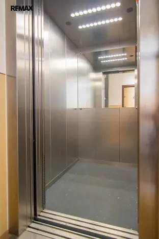Prodej bytu 3+1, Břeclav, Na Valtické, 68 m2