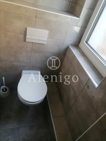 Pronájem kanceláře, Praha - Háje, Matúškova, 110 m2