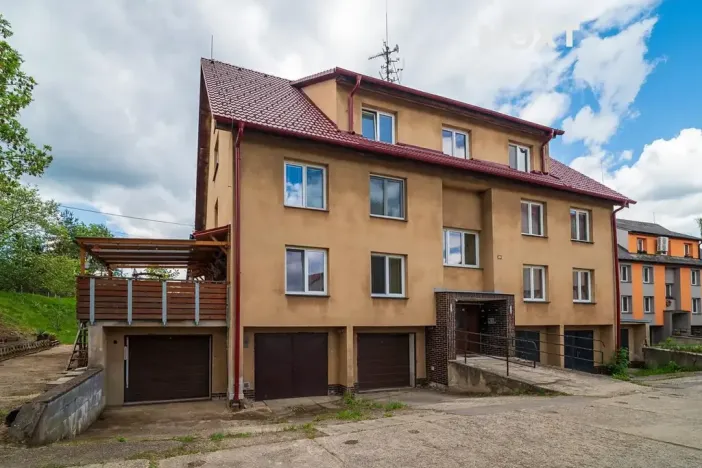 Prodej bytu 3+1, Tábor, Družstevní, 74 m2