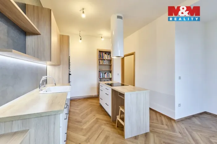 Prodej bytu 2+1, Trutnov - Horní Předměstí, Komenského, 69 m2