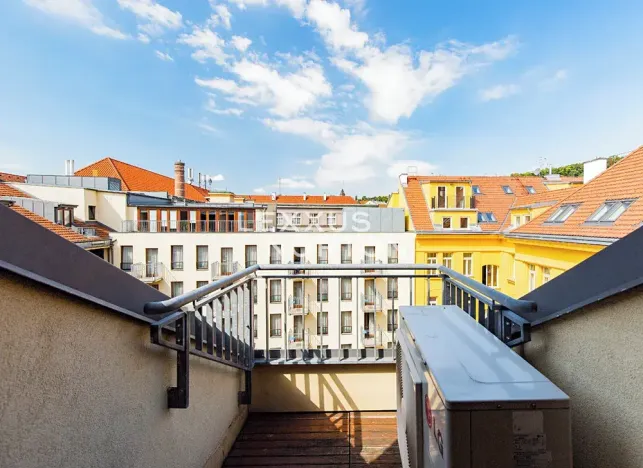 Pronájem bytu 5+1, Praha - Smíchov, Štefánikova, 168 m2