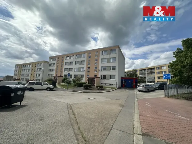 Pronájem bytu 2+kk, Praha - Kobylisy, Chotovická, 43 m2