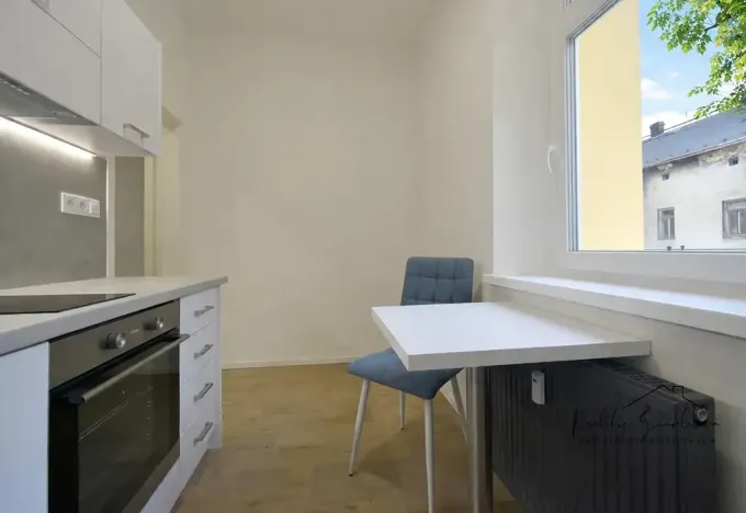 Pronájem bytu 1+1, Přerov, Husova, 29 m2