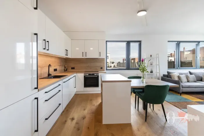 Prodej bytu 2+kk, Horoměřice, Karla IV., 55 m2