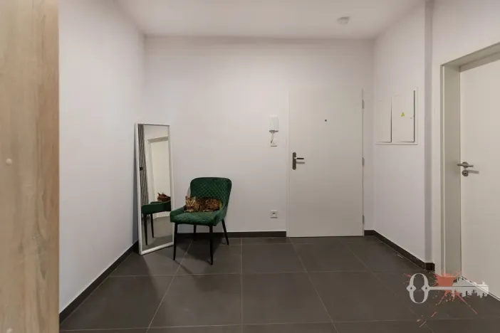 Prodej bytu 2+kk, Horoměřice, Karla IV., 55 m2