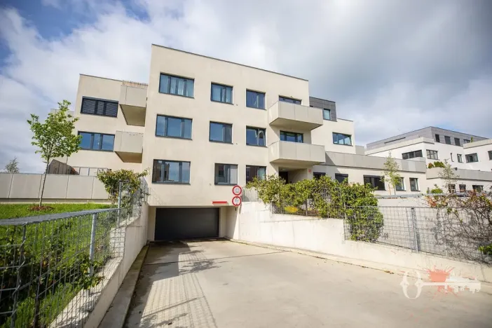 Prodej bytu 2+kk, Horoměřice, Karla IV., 55 m2