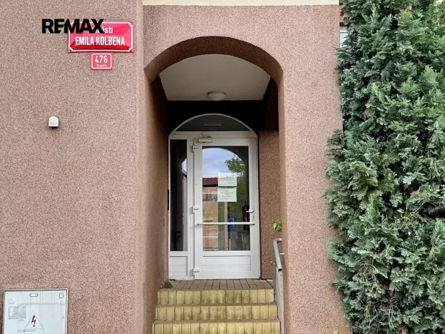 Pronájem bytu 2+kk, Strančice, Náměstí Emila Kolbena, 60 m2