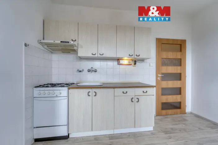 Prodej bytu 1+1, Klatovy - Klatovy II, K Letišti, 39 m2