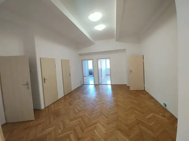 Pronájem kanceláře, Praha - Vinohrady, Ondříčkova, 101 m2