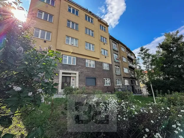 Pronájem bytu 2+kk, Praha - Smíchov, Křížová, 51 m2