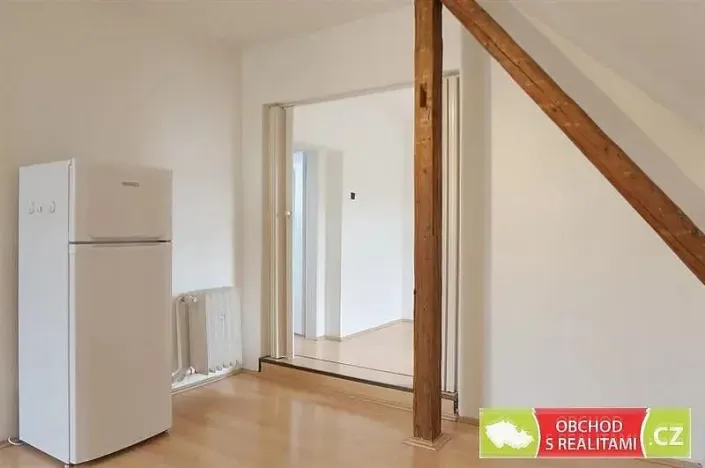 Pronájem bytu 2+kk, Praha, Nad Rohatci, 43 m2