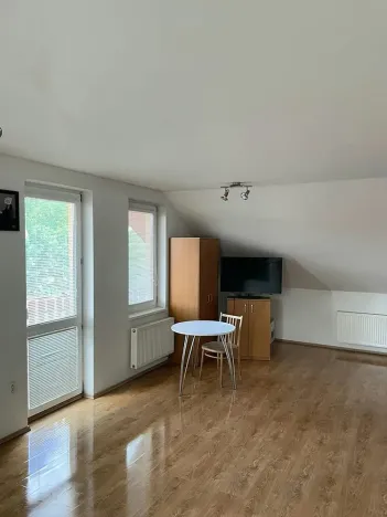 Pronájem bytu 1+kk, Vranovice, Hlavní, 35 m2