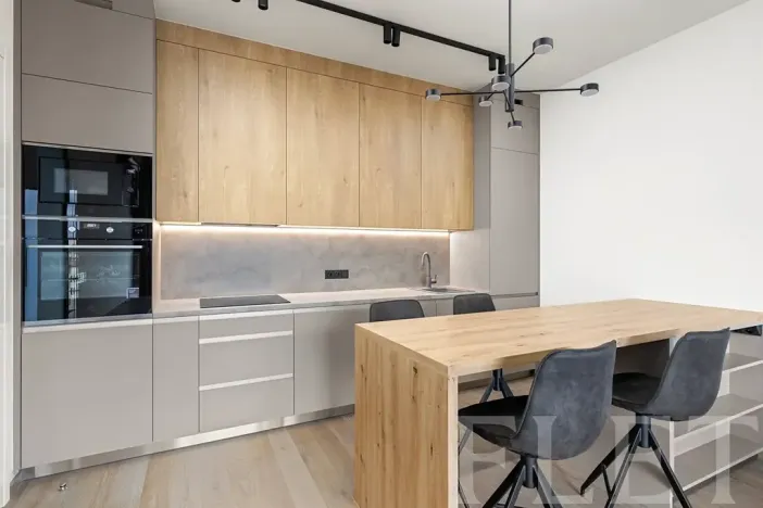 Pronájem bytu 2+kk, Praha - Bubeneč, Vítězné náměstí, 63 m2