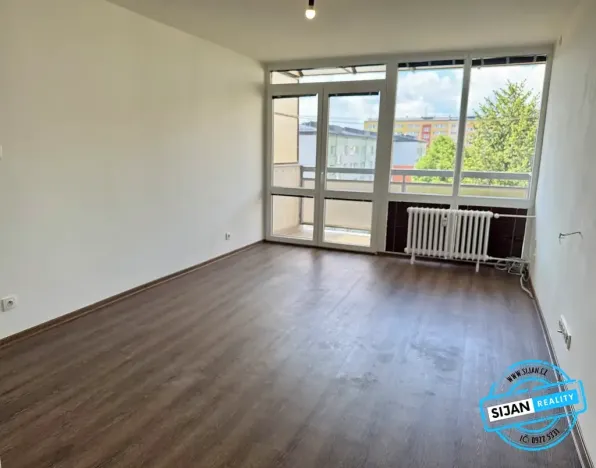 Pronájem bytu 3+1, Opava, Edvarda Beneše, 72 m2