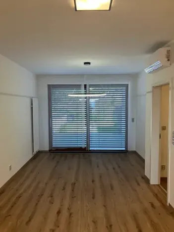 Pronájem bytu 3+kk, Praha - Prosek, Prosecká, 97 m2