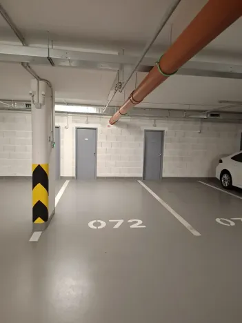 Pronájem garážového stání, Praha - Krč, V Štíhlách, 14 m2